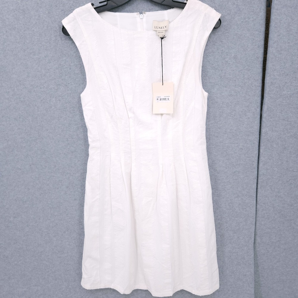 Luxely Boat Neck CapSleeve Mini Cloud Dancer White Dress Womens Size 2 NWT
